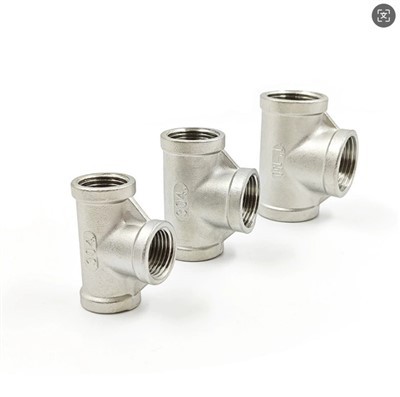 Conector en T fundido de acero inoxidable